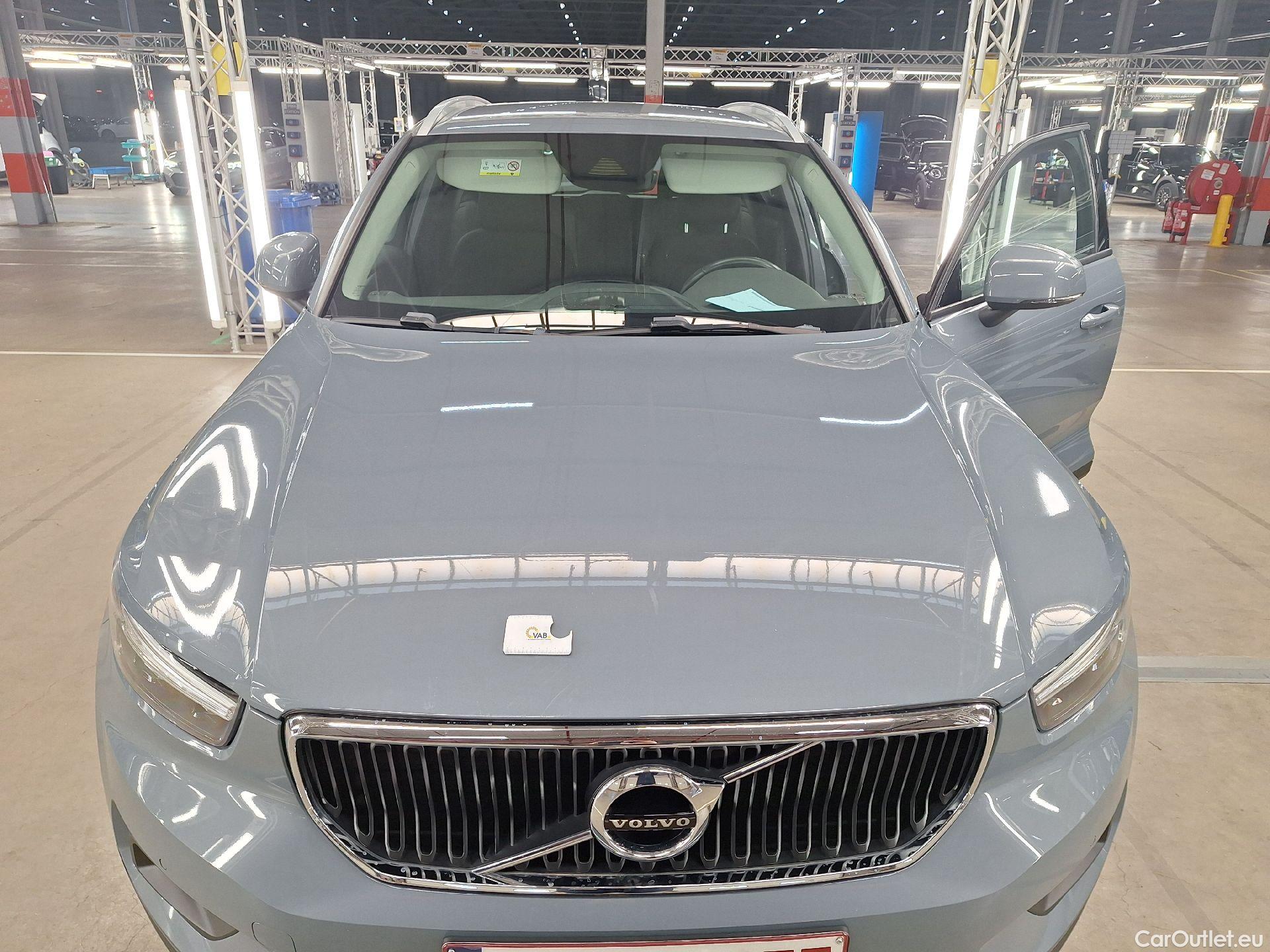  Volvo  XC 40 Volvo, XC40 '17, Volvo XC40 T3 Momentum Pro 5d #1