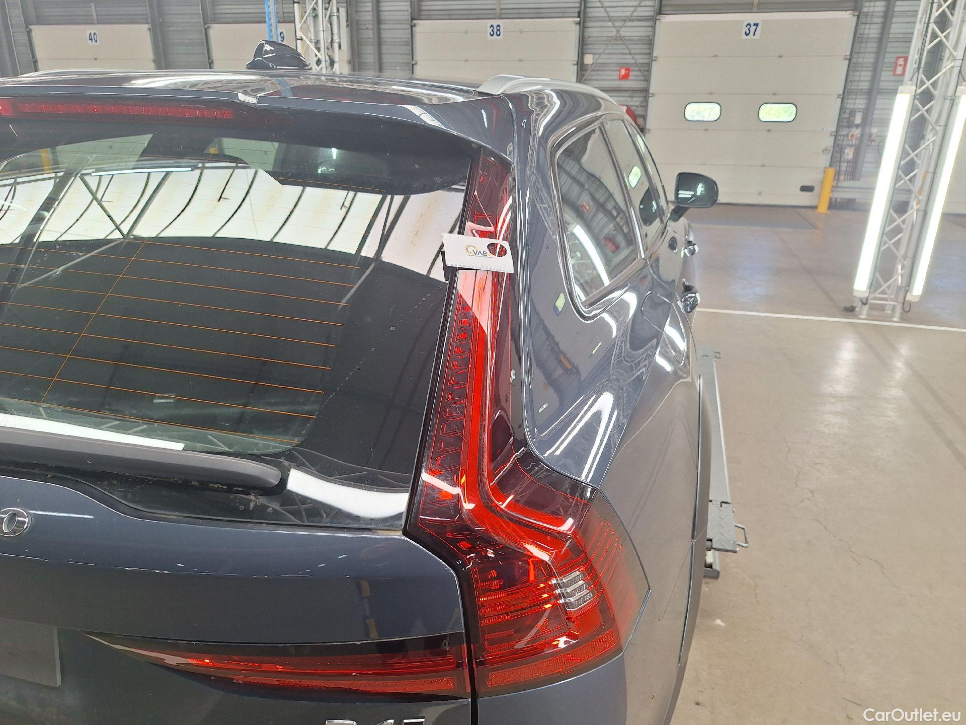  Volvo  V90 Volvo,  Cr.Country FL'20, Volvo  Cross Country B4 D 4x4 Geartr. Cross Cou #79