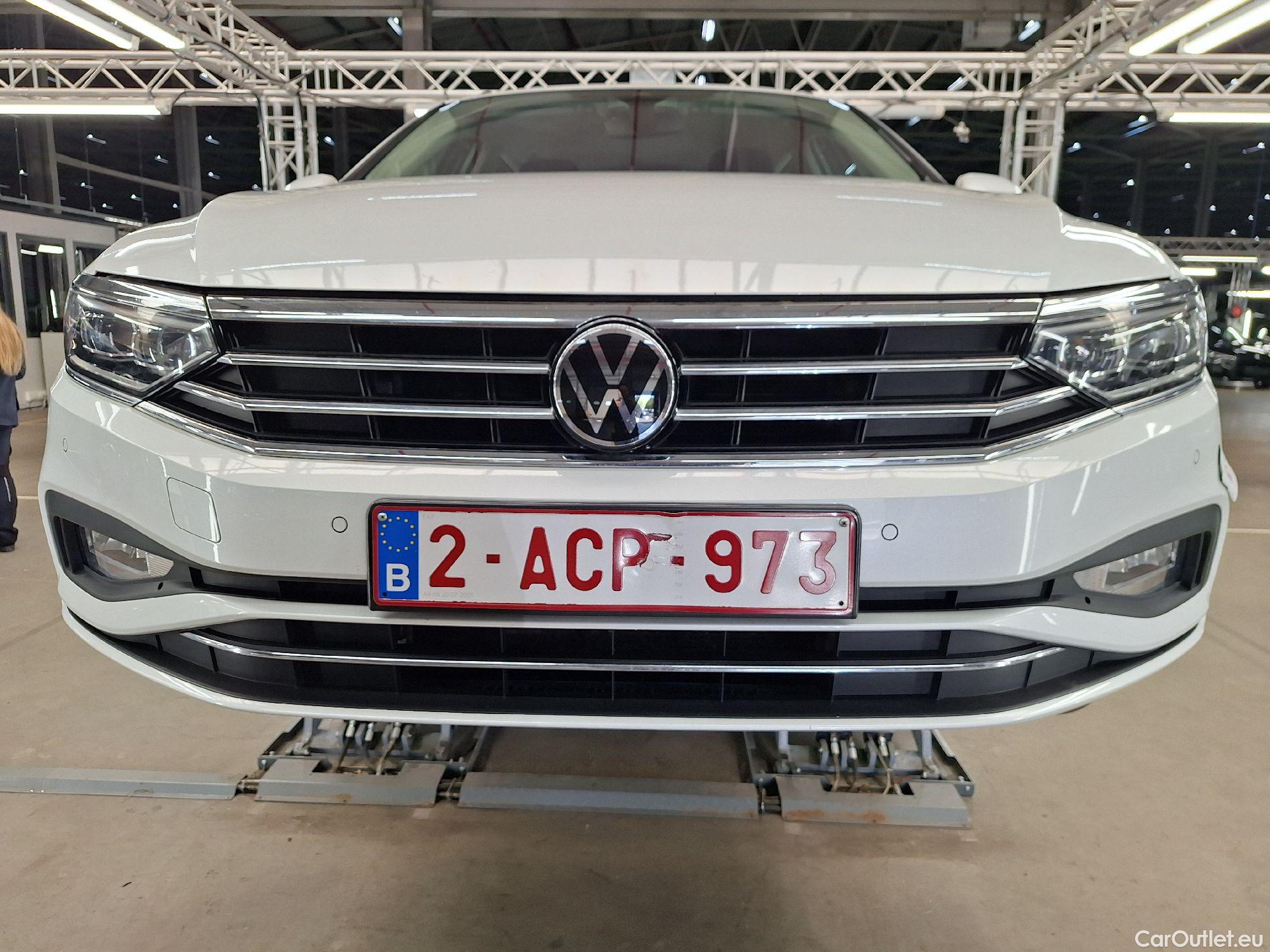  Volkswagen  Passat VW,  Variant FL'19, Volkswagen  Variant 2.0 TDI 90kW DSG Style B #1