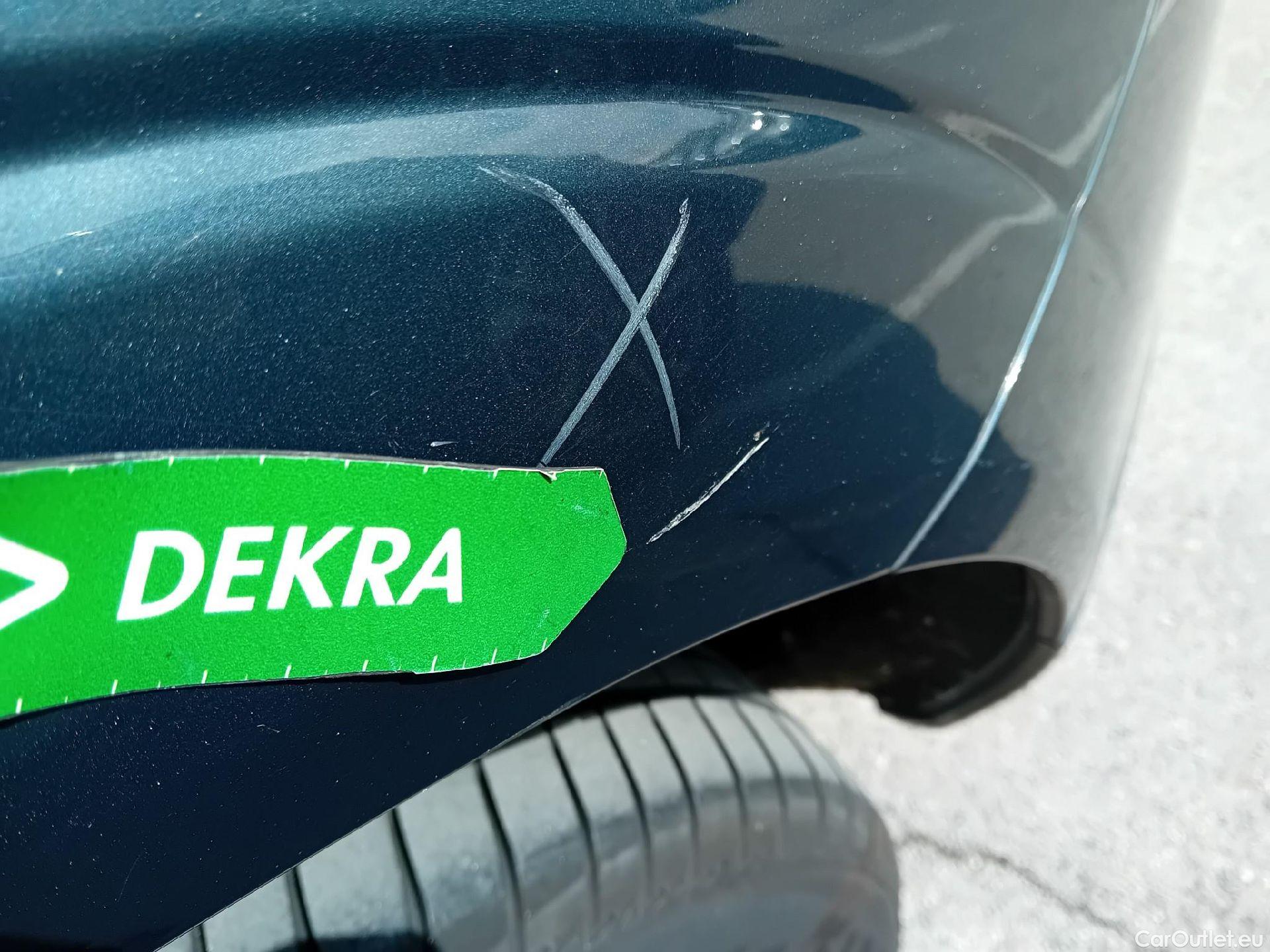  Volvo  XC60 VOLVO  / 2017 / 5P / todoterreno 2.0 B4 D Momentum Pro Auto #15