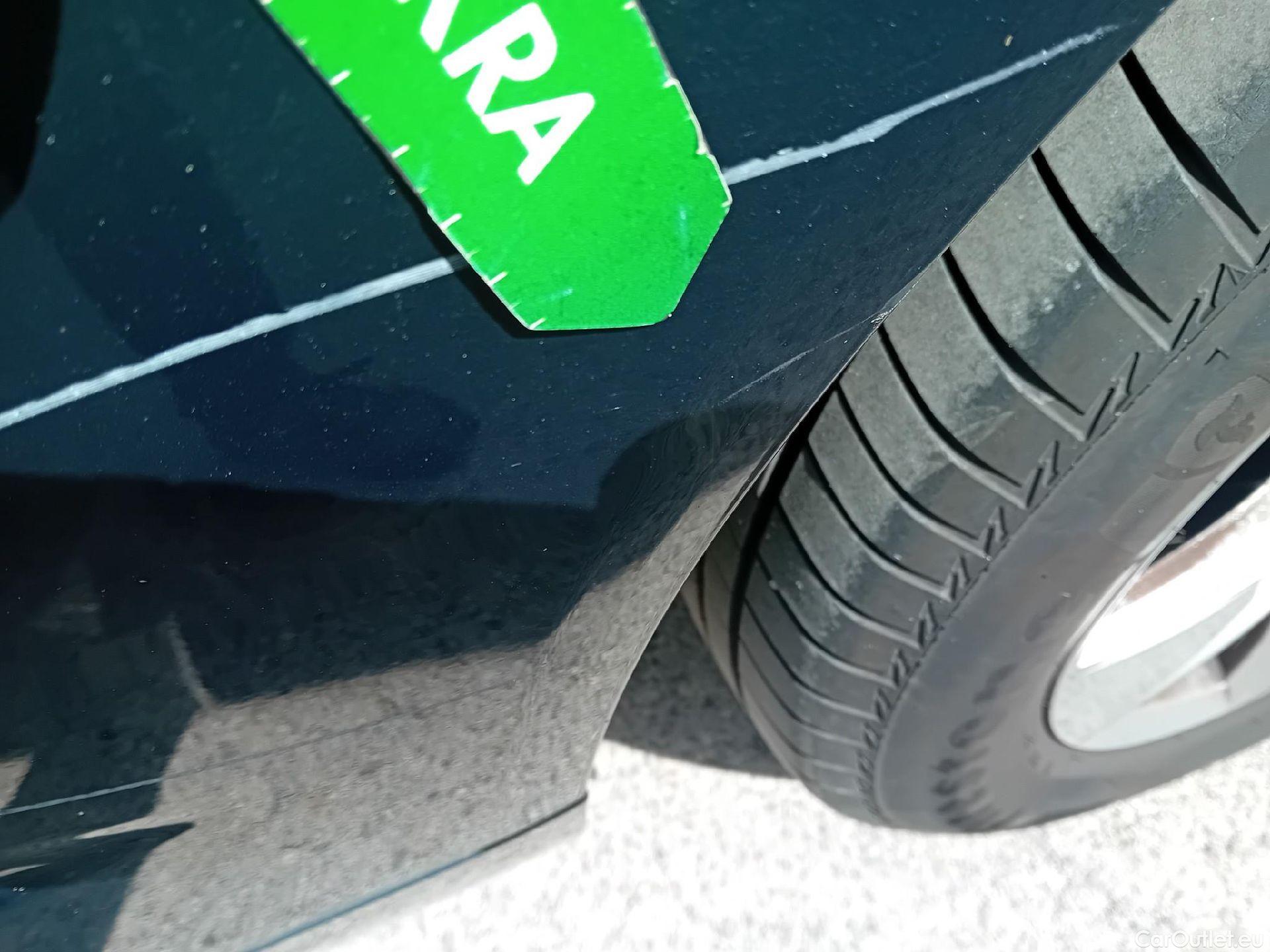  Volvo  XC60 VOLVO  / 2017 / 5P / todoterreno 2.0 B4 D Momentum Pro Auto #12