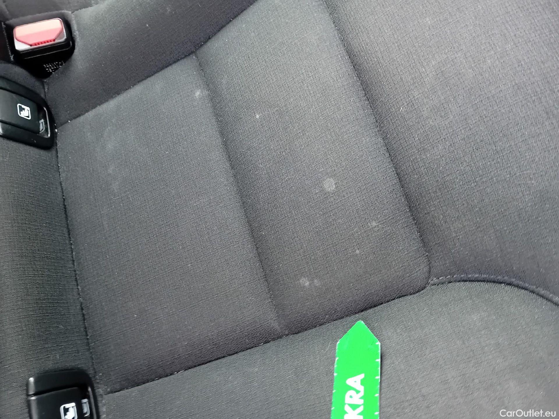  Volvo  XC60 VOLVO  / 2017 / 5P / todoterreno 2.0 B4 D Momentum Pro Auto #32