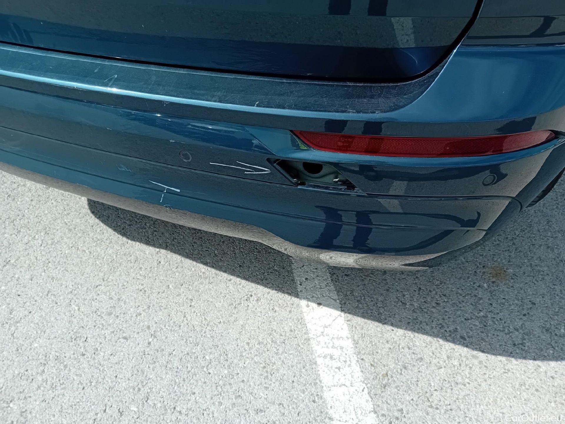  Volvo  XC60 VOLVO  / 2017 / 5P / todoterreno 2.0 B4 D Momentum Pro Auto #18