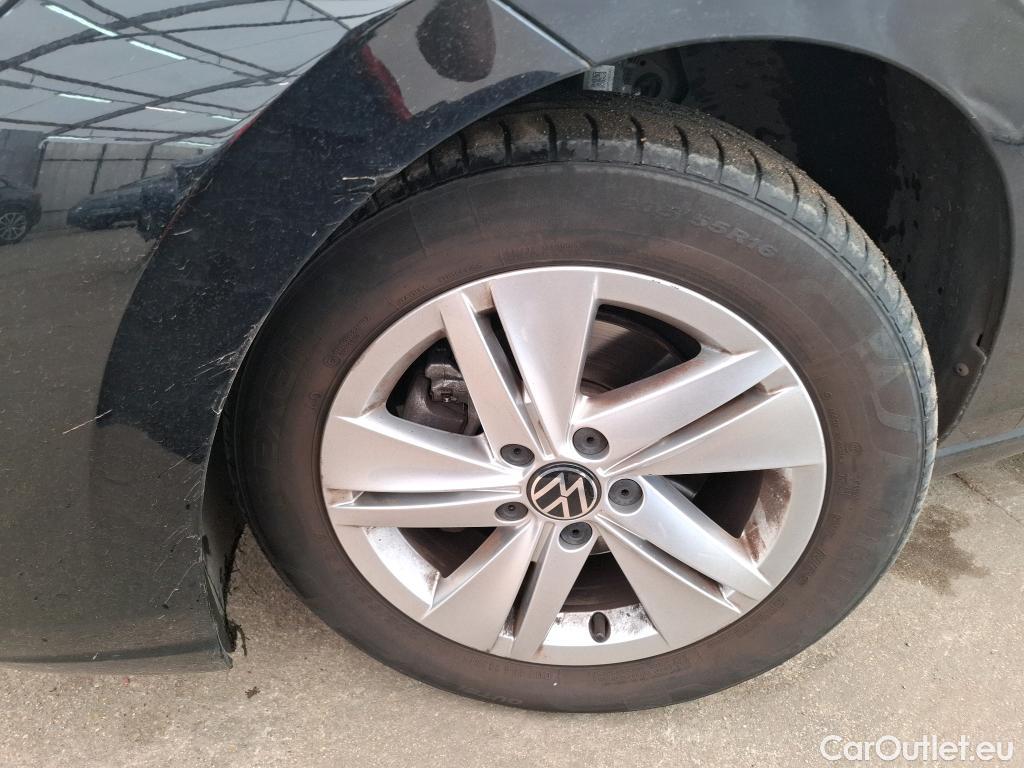  Volkswagen  Golf  VOLKSWAGEN / 2020 / 5P / Berline 2.0 TDI SCR 115 DSG7 Life Busi #14