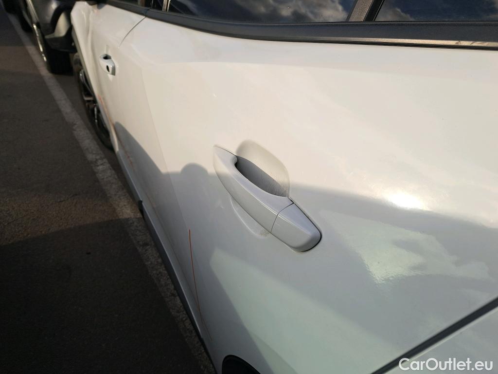  Peugeot  2008 PEUGEOT  / 2019 / 5P / todoterreno Allure BlueHDI 81kW (110CV) #30
