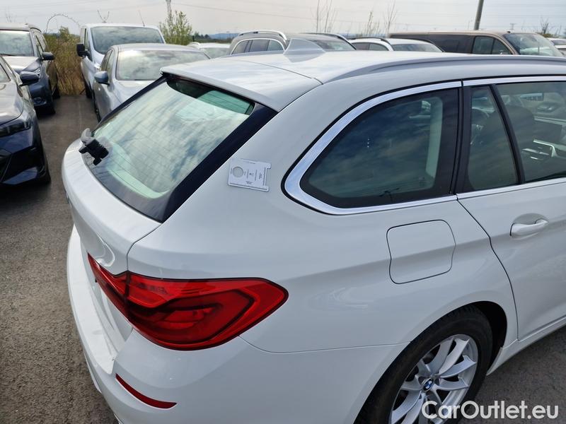  Bmw  Serie 5  Touring (F31) (2015) 520d xD Touring #4