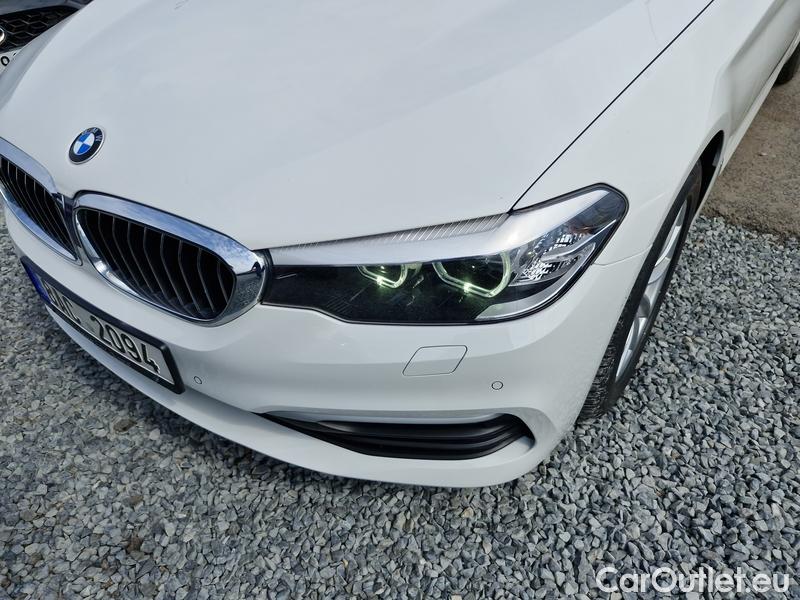  Bmw  Serie 5  Touring (F31) (2015) 520d xD Touring #12