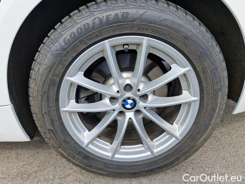  Bmw  Serie 5  Touring (F31) (2015) 520d xD Touring #3