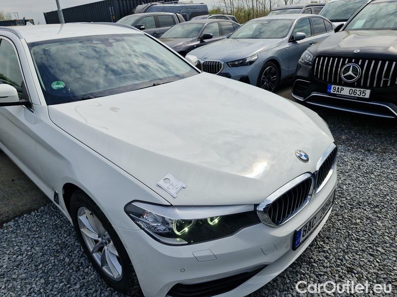  Bmw  Serie 5  Touring (F31) (2015) 520d xD Touring #1