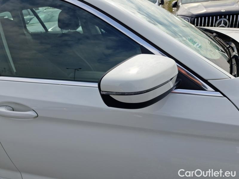 Bmw  Serie 5  Touring (F31) (2015) 520d xD Touring #20