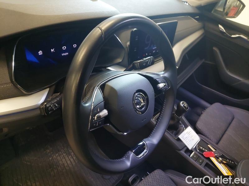  Skoda  Octavia  Combi (NX3)(2020) Oct.Combi 1.5TSI 110 Style #6