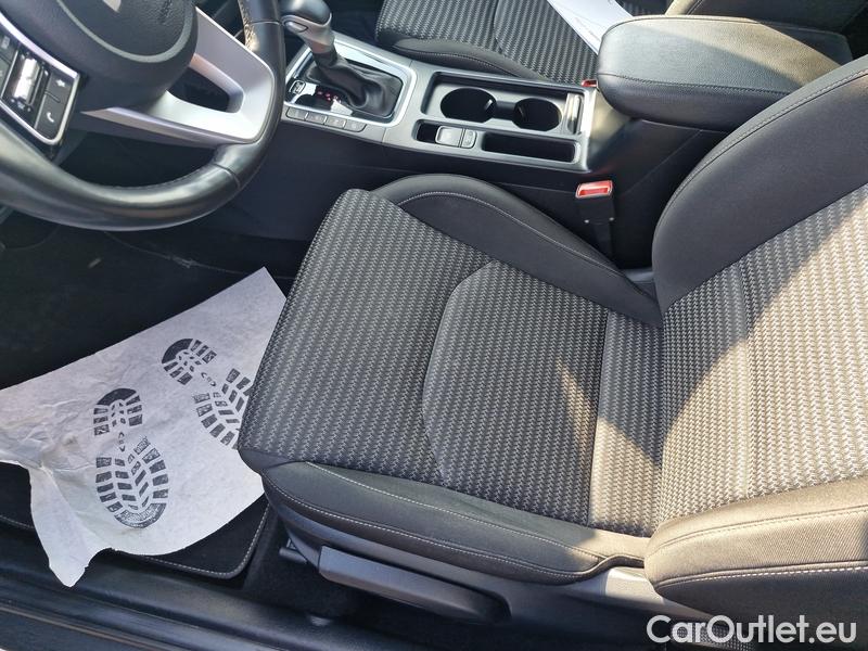  KIA  Cee'd Ceed Sportswagon (2018->) Ceed SW 1.5 T-GDI 118 Top AT #4