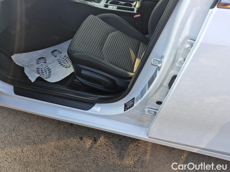  KIA  Cee'd Ceed Sportswagon (2018->) Ceed SW 1.5 T-GDI 118 Top AT #3