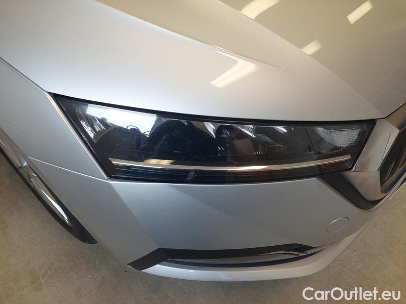  Skoda  Octavia  Combi (NX3)(2020) Oct.Combi 1.5TSI 110 Style #10
