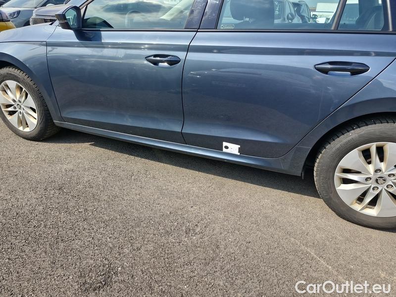  Skoda  Octavia  Combi (NX3)(2020) Oct.Combi 2.0TDI 110 Ambit. AT #22