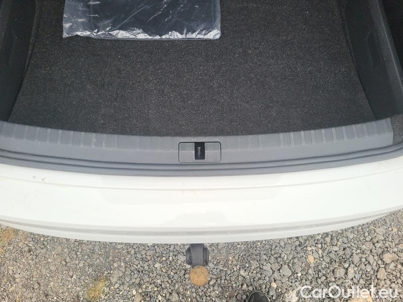  Skoda  Octavia  Lim. (NX3)(2020)  1.5e-TEC 110 Style AT #7