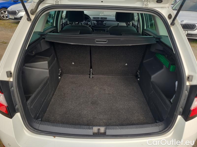  Skoda  Fabia  Combi (2015) Com.1.0TSI 70 Ambition 5d #26