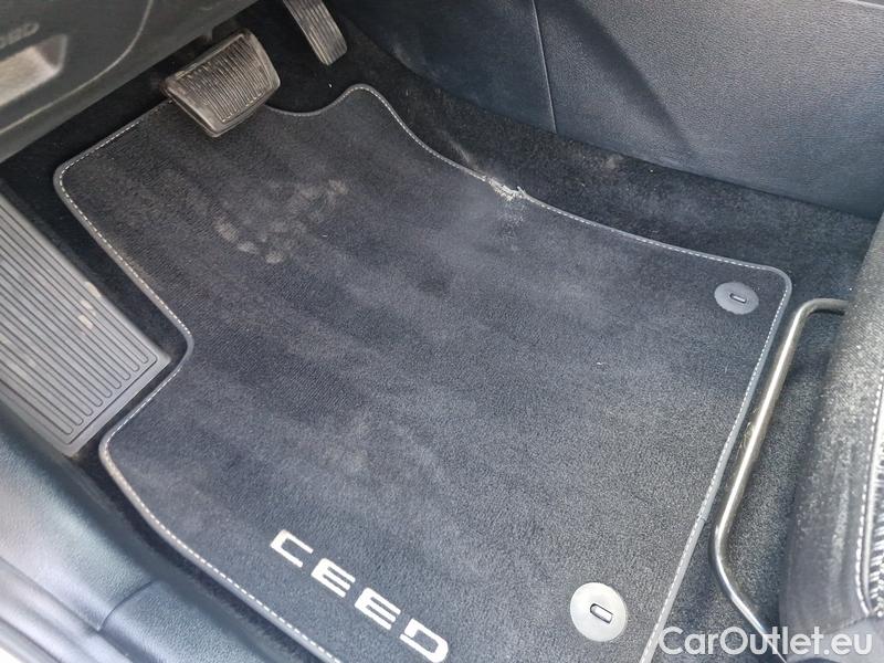  KIA  Cee'd Ceed Sportswagon (2018->) Ceed SW 1.5 T-GDI 118 Top AT #8