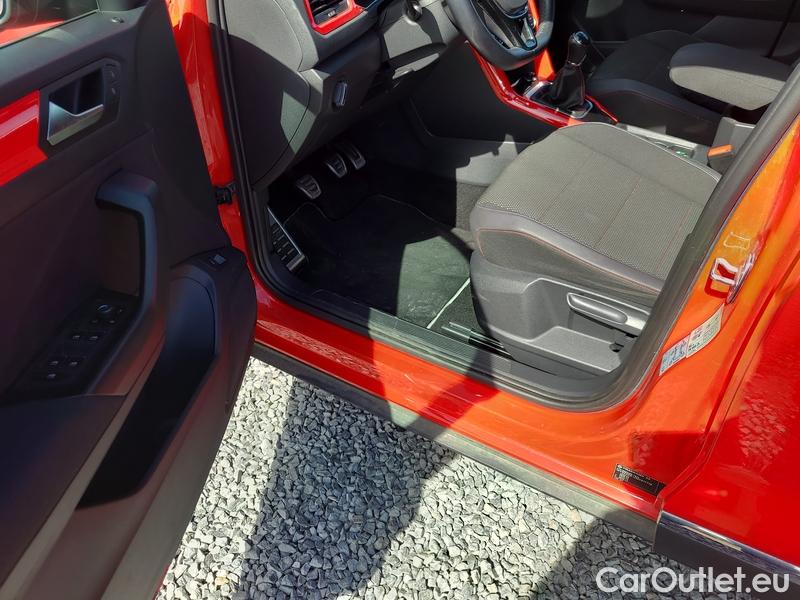 Volkswagen  T-ROC  (2017-)  2.0TDI 110 Sport #4