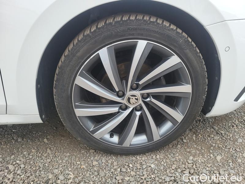  Skoda  Octavia  Lim. (NX3)(2020)  1.5e-TEC 110 Style AT #14