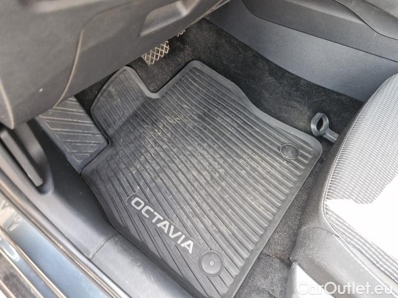  Skoda  Octavia  Combi (NX3)(2020) Oct.Combi 2.0TDI 110 Ambit. AT #6