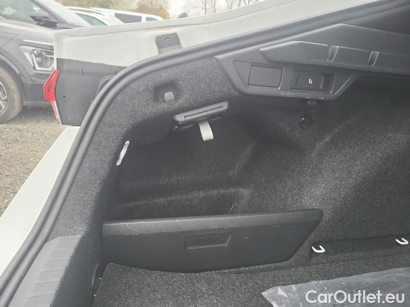  Skoda  Octavia  Lim. (NX3)(2020)  1.5e-TEC 110 Style AT #9