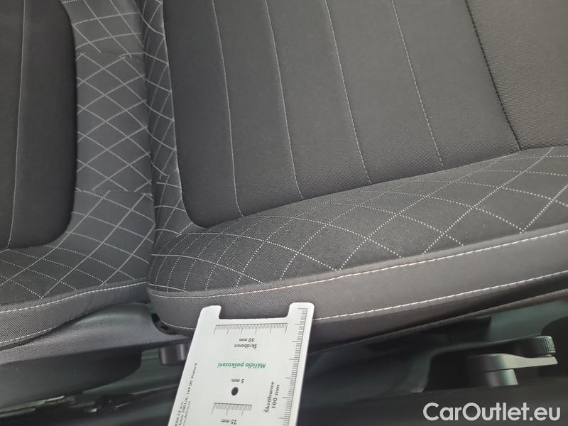  Skoda  Fabia  Combi (2015) Com.1.0TSI 70 Ambition 5d #9