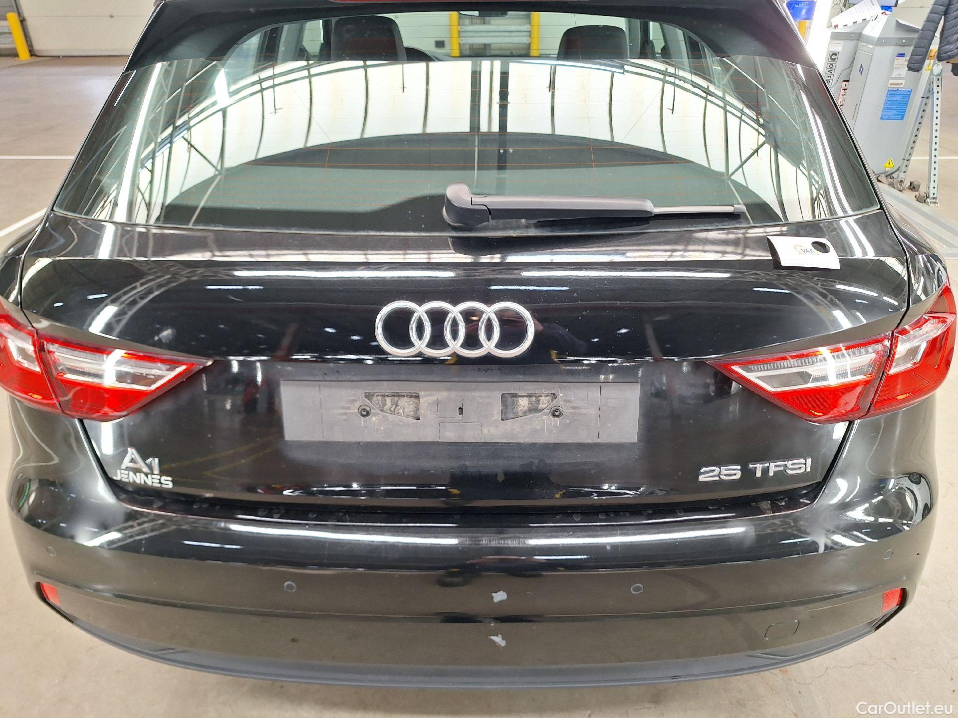  Audi  A1 Sportback Audi, A1 SB '18, Audi  1.0 25 TFSI 70kW 5d #16