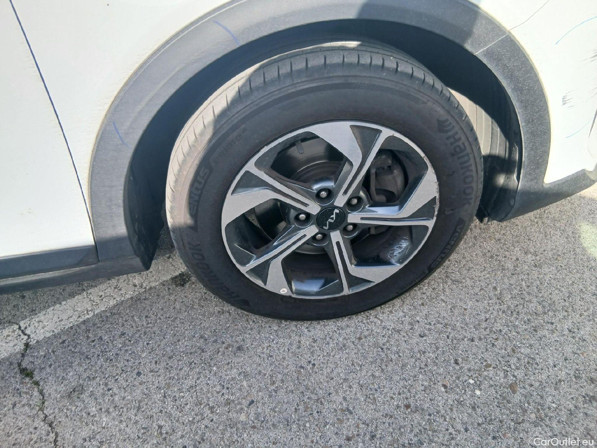  KIA  XCeed KIA  / 2019 / 5P / todoterreno 1.0 T-GDi Drive 88kW (120CV) #33