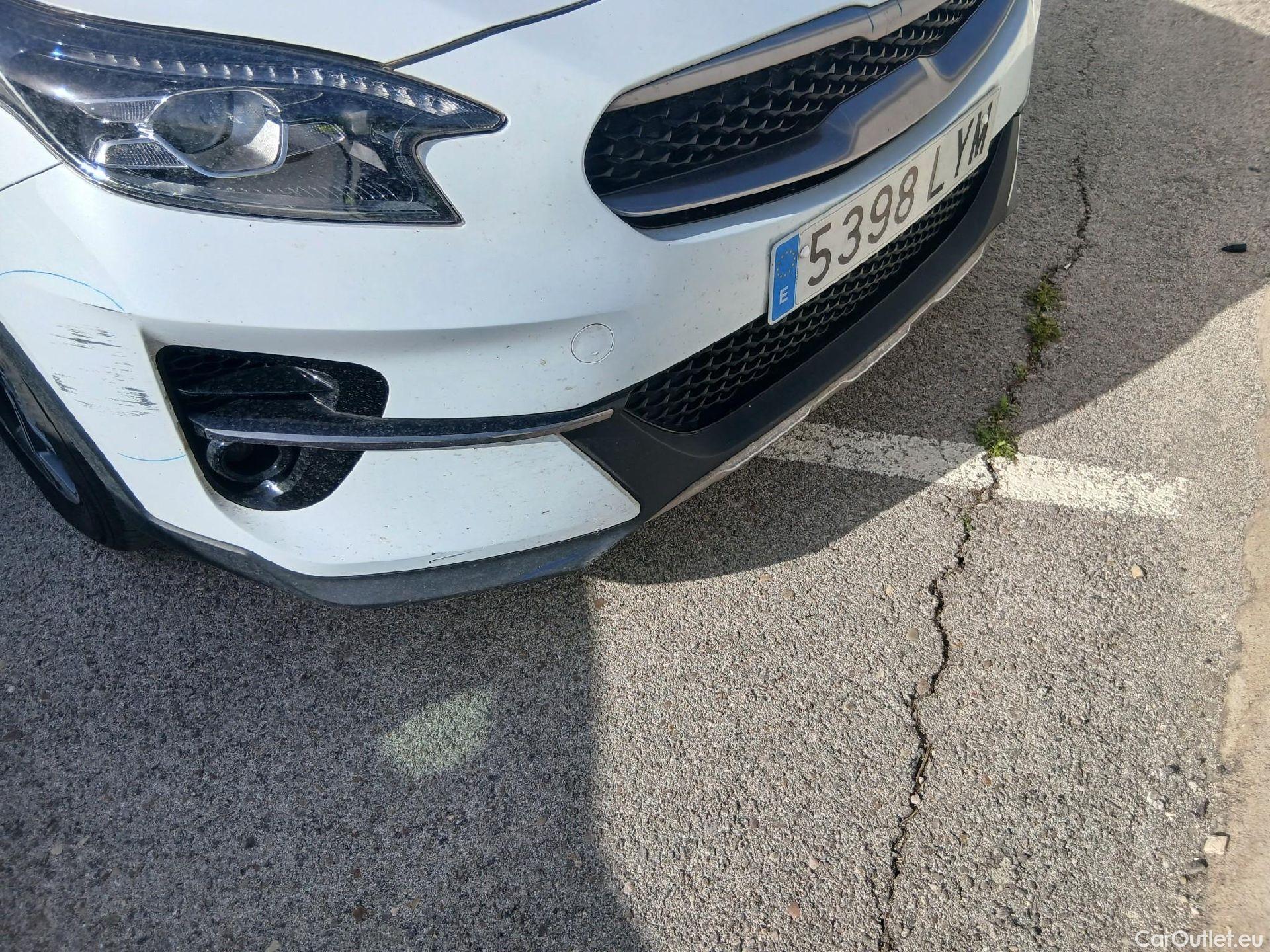  KIA  XCeed KIA  / 2019 / 5P / todoterreno 1.0 T-GDi Drive 88kW (120CV) #7
