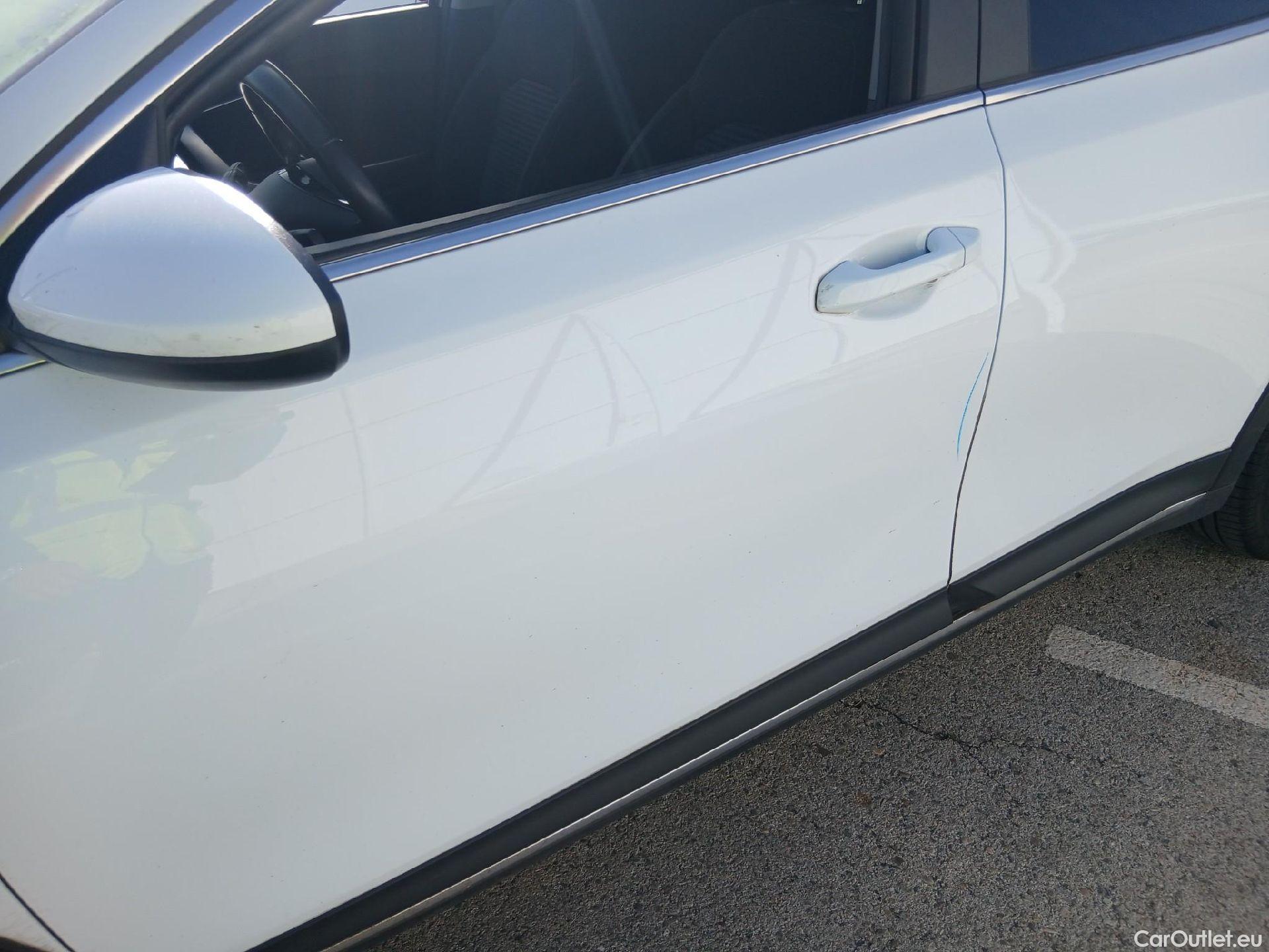  KIA  XCeed KIA  / 2019 / 5P / todoterreno 1.0 T-GDi Drive 88kW (120CV) #12