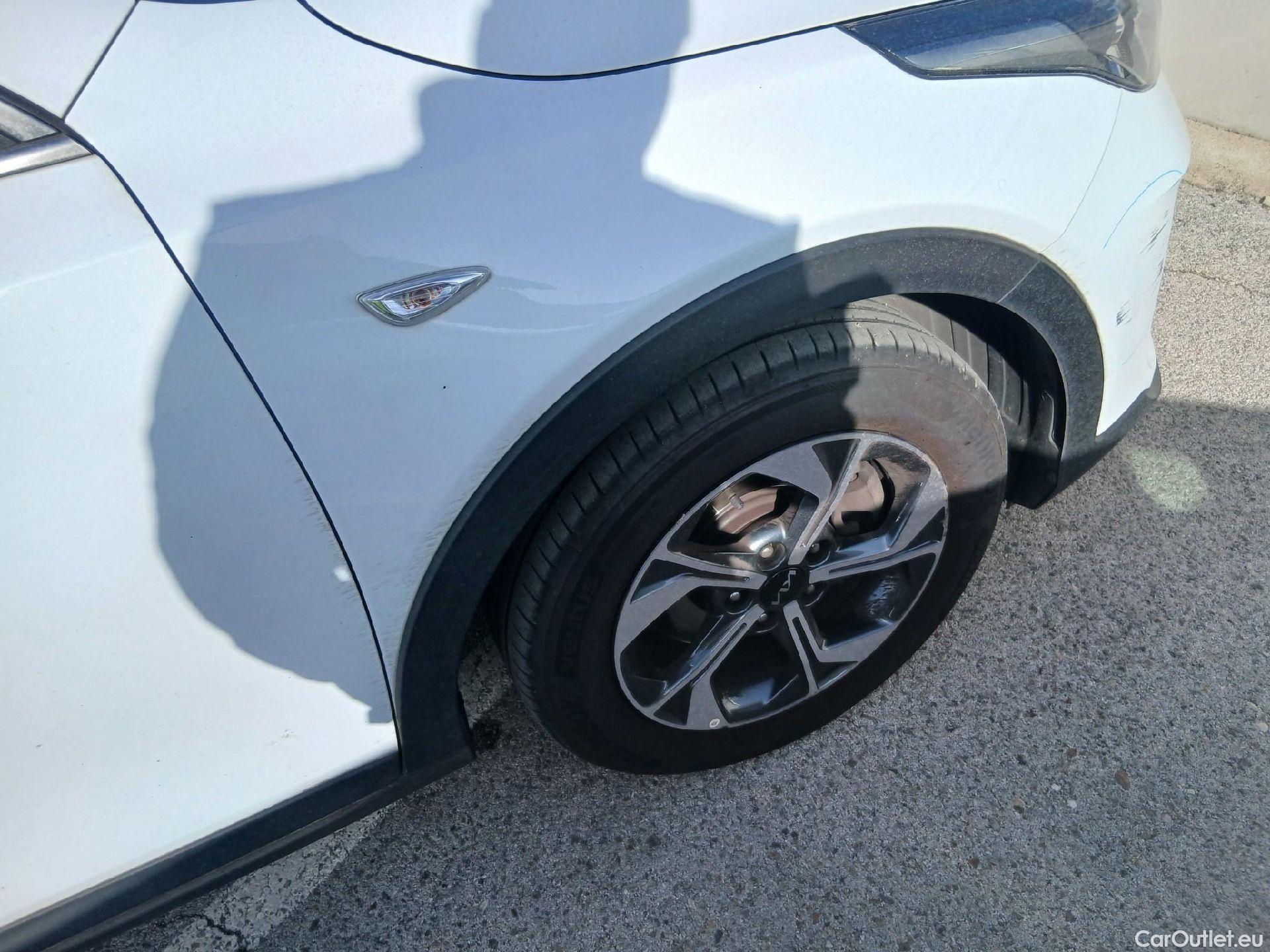  KIA  XCeed KIA  / 2019 / 5P / todoterreno 1.0 T-GDi Drive 88kW (120CV) #29