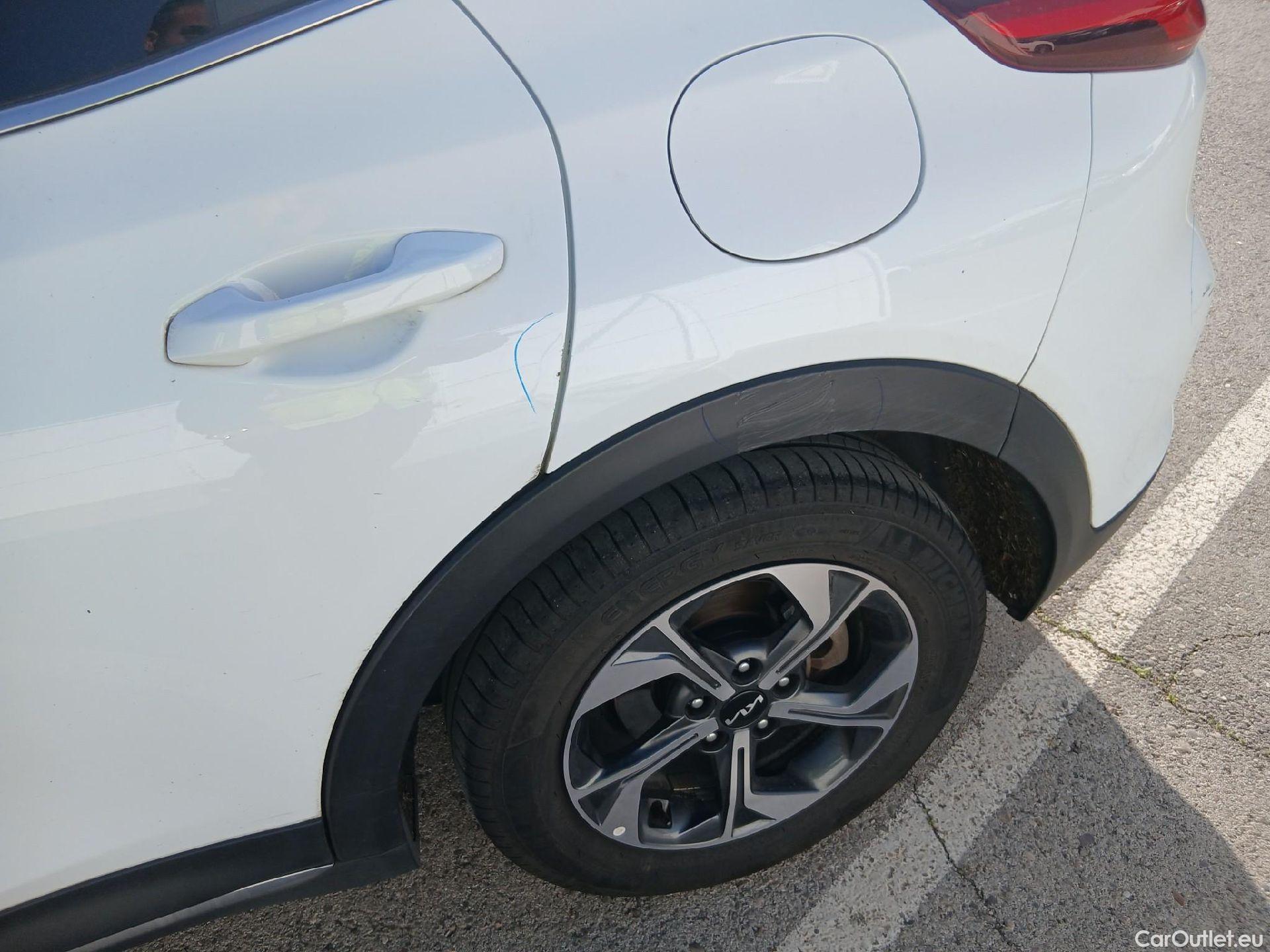  KIA  XCeed KIA  / 2019 / 5P / todoterreno 1.0 T-GDi Drive 88kW (120CV) #10
