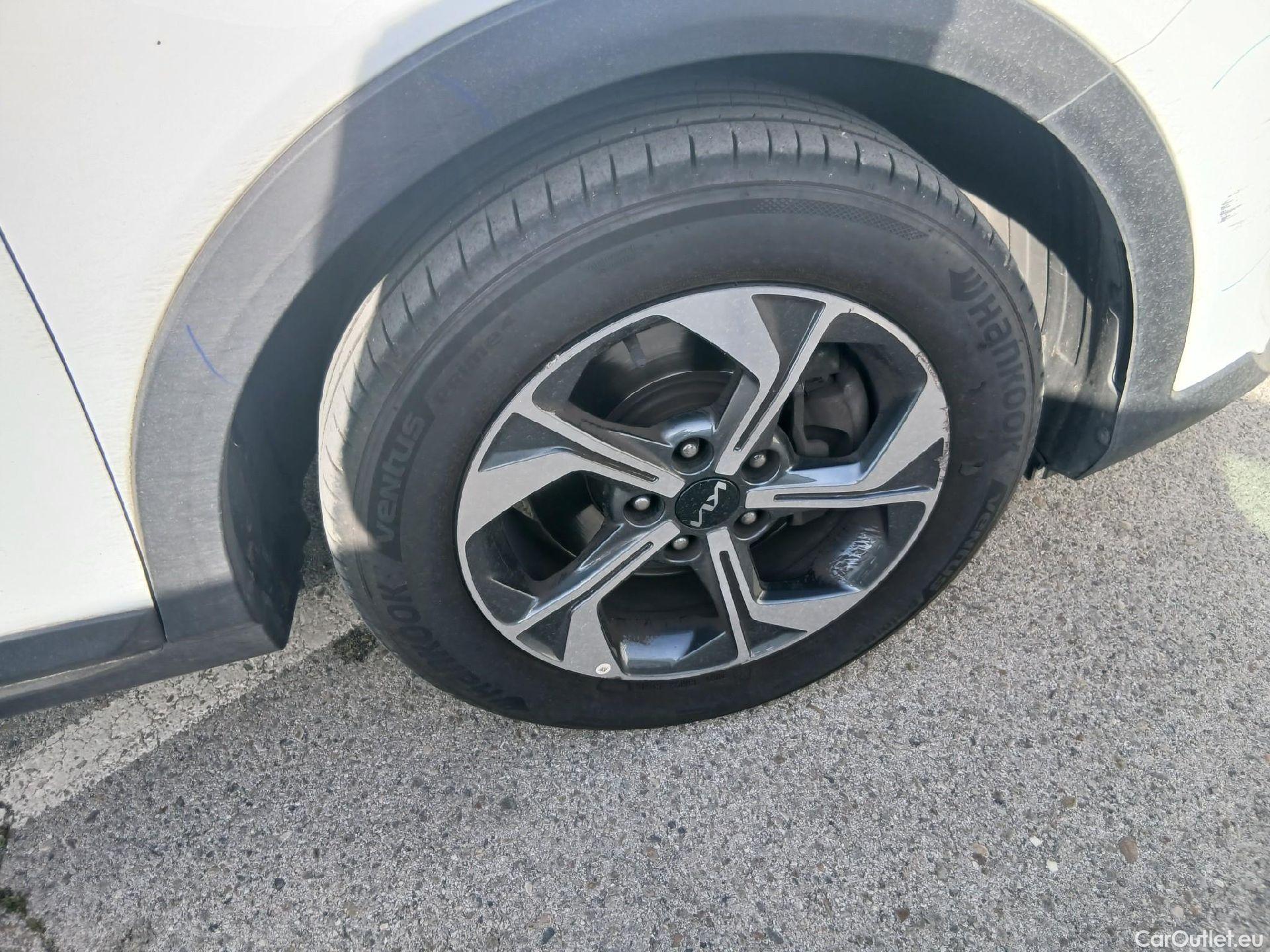  KIA  XCeed KIA  / 2019 / 5P / todoterreno 1.0 T-GDi Drive 88kW (120CV) #31