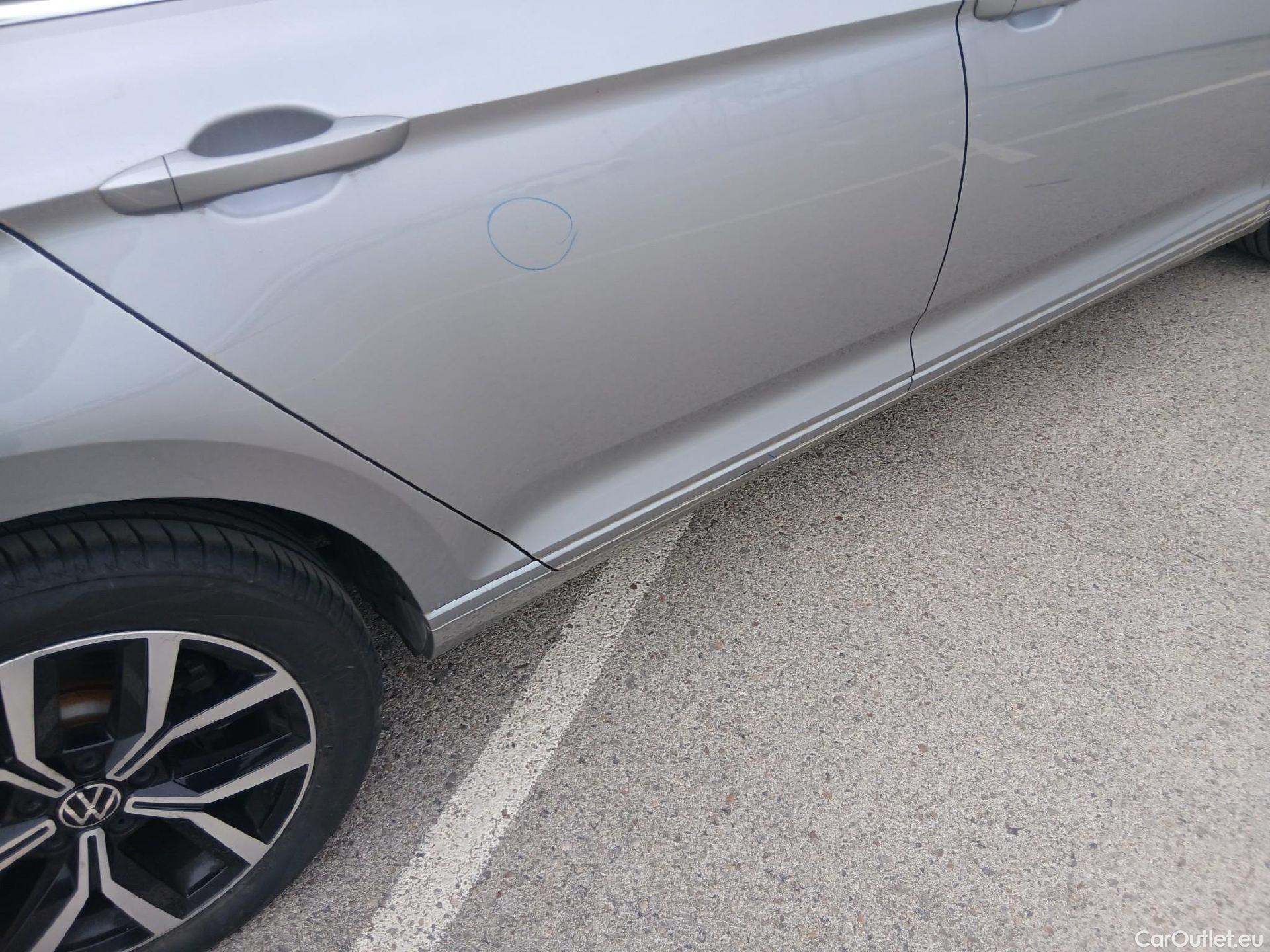  Volkswagen  Passat VOLKSWAGEN  / 2019 / 4P / sedán Executive 2.0 TDI 110kW (150CV) DSG #19