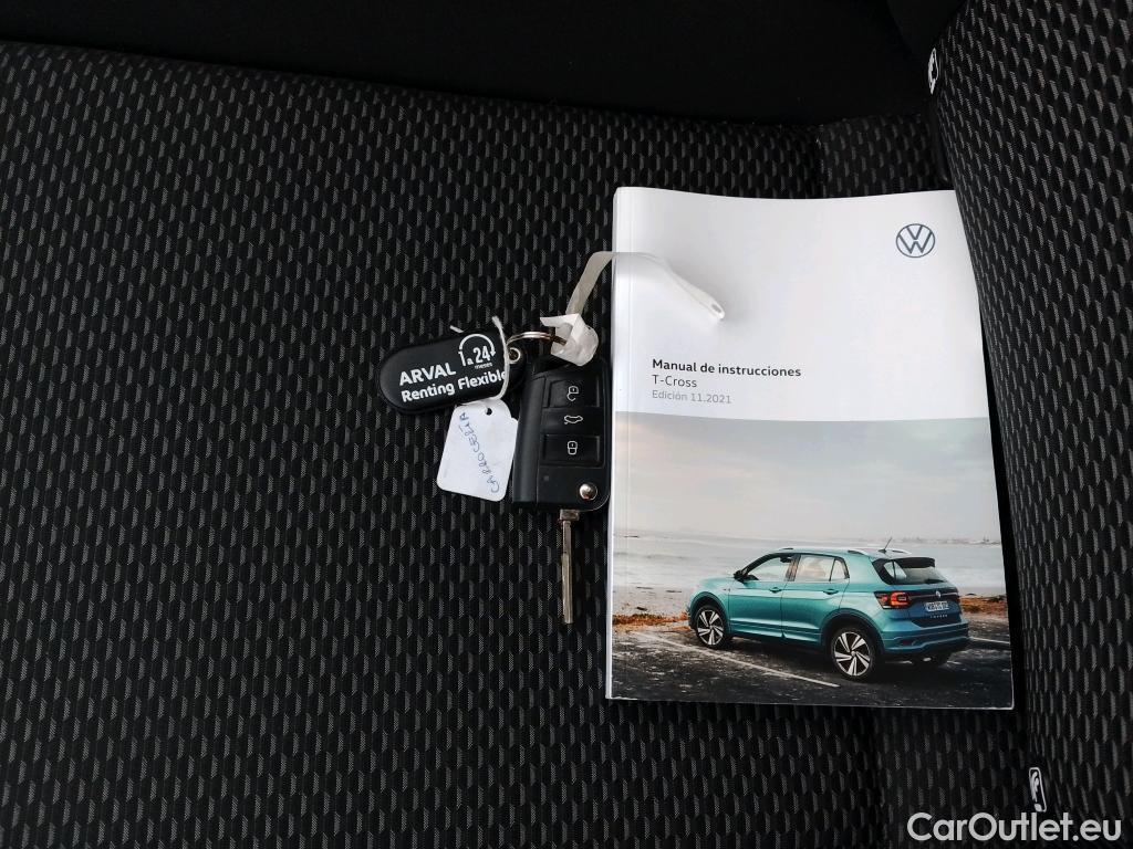  Volkswagen  T-CROSS VOLKSWAGEN  / 2018 / 5P / todoterreno Edition 1.0 TSI 70kW (95CV) #6
