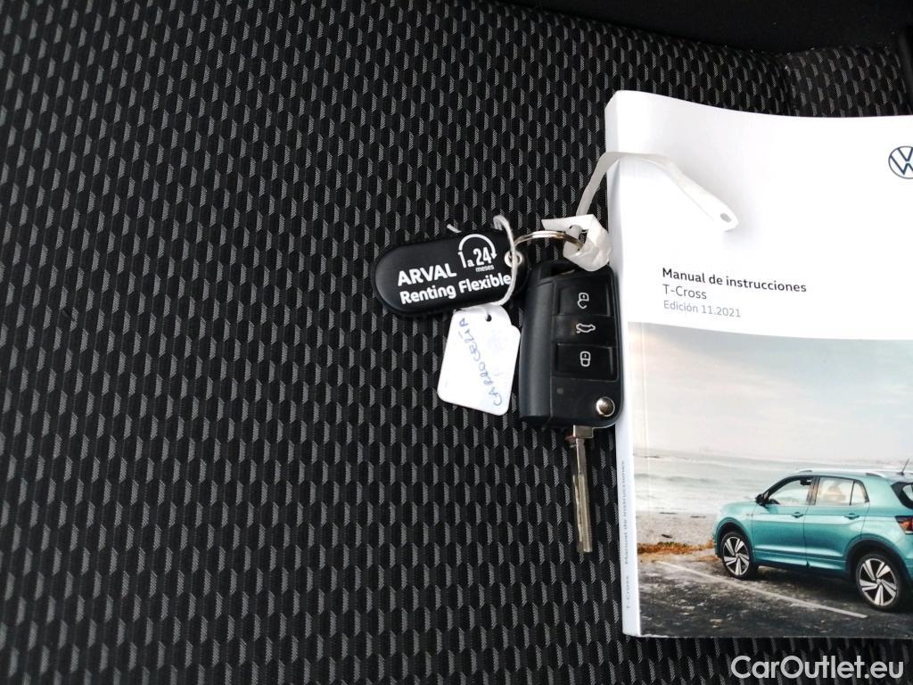  Volkswagen  T-CROSS VOLKSWAGEN  / 2018 / 5P / todoterreno Edition 1.0 TSI 70kW (95CV) #1