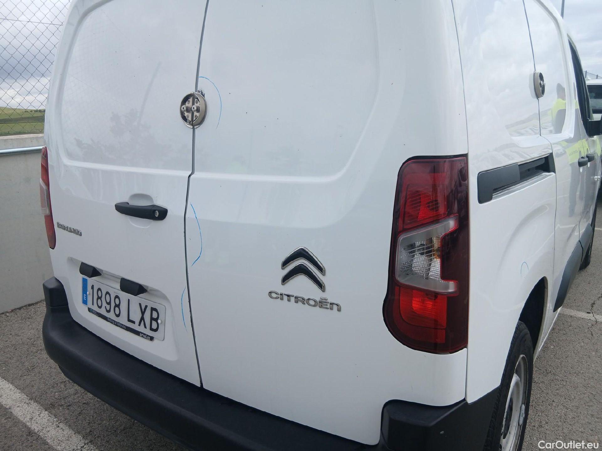  Citroen  Berlingo CITROEN  / 2018 / 3P / furgón derivado de turismo Talla M BlueHDi 100 CONTROL (AC2) #13