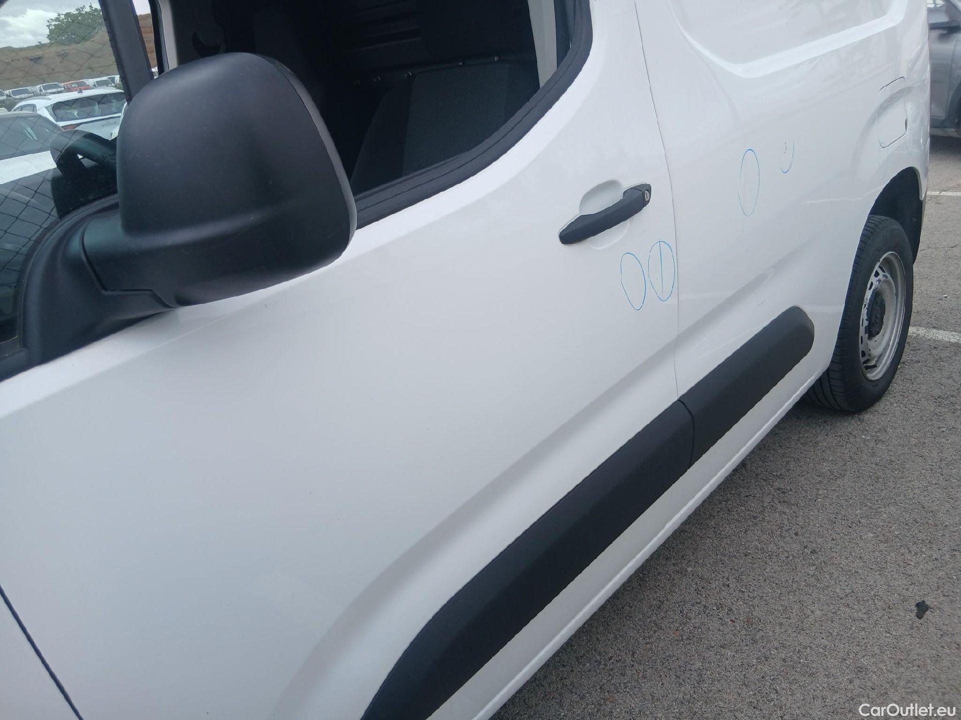  Citroen  Berlingo CITROEN  / 2018 / 3P / furgón derivado de turismo Talla M BlueHDi 100 CONTROL (AC2) #6