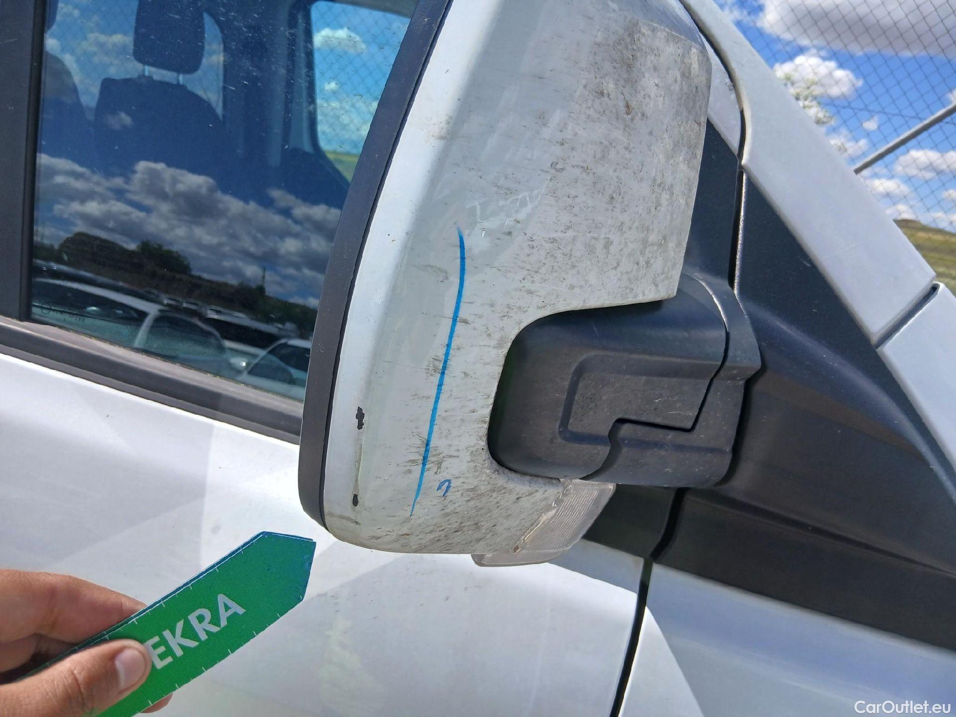  Ford  Transit  Custom Combi / Tourneo Custom 320 L1 Trend 2.0 Ecoblue 150CV MT6 E6d #28