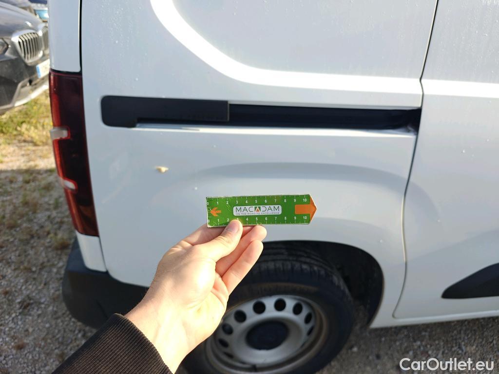  Opel  Combo OPEL  / 2018 / 4P / furgón derivado de turismo 1.5 TD 75kW (100CV) Select L H1 1000kg #8