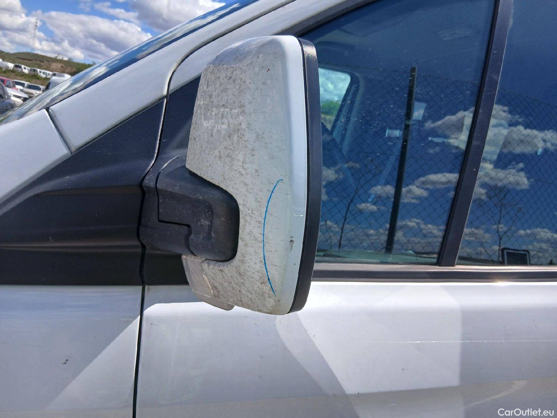  Ford  Transit  Custom Combi / Tourneo Custom 320 L1 Trend 2.0 Ecoblue 150CV MT6 E6d #14