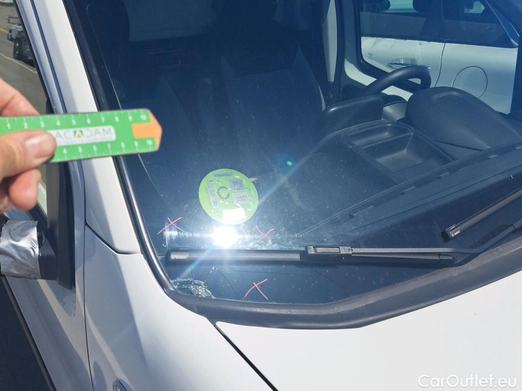  Fiat  Fiorino FIAT  / 2016 / 4P / furgón derivado de turismo Cargo SX N1 1.3 MJet 70 kW (95 CV) #7