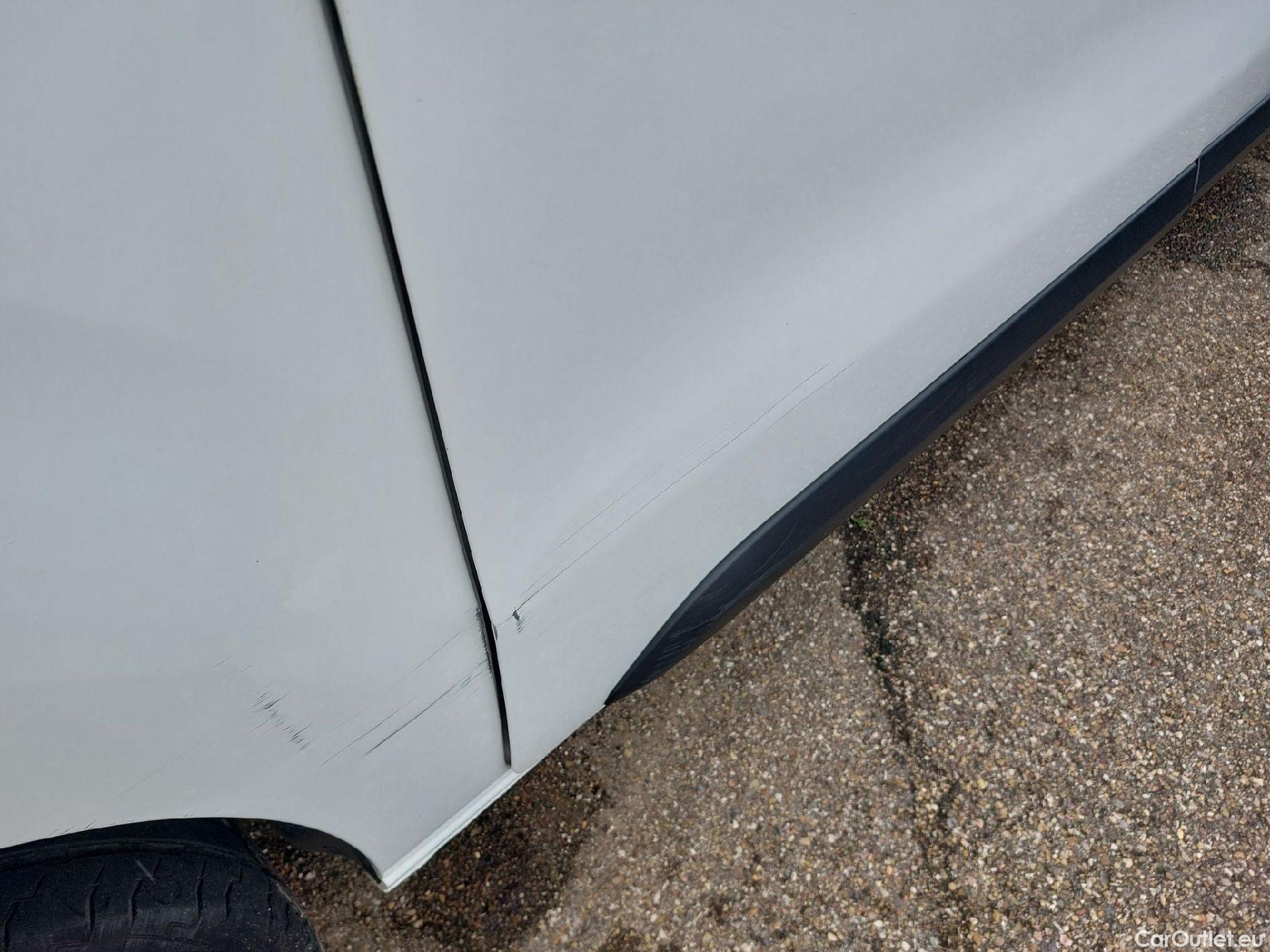  Opel  Vivaro OPEL  / 2019 / 4P / furgón 1.5 Diésel 74kW (100CV) M Std Express #16