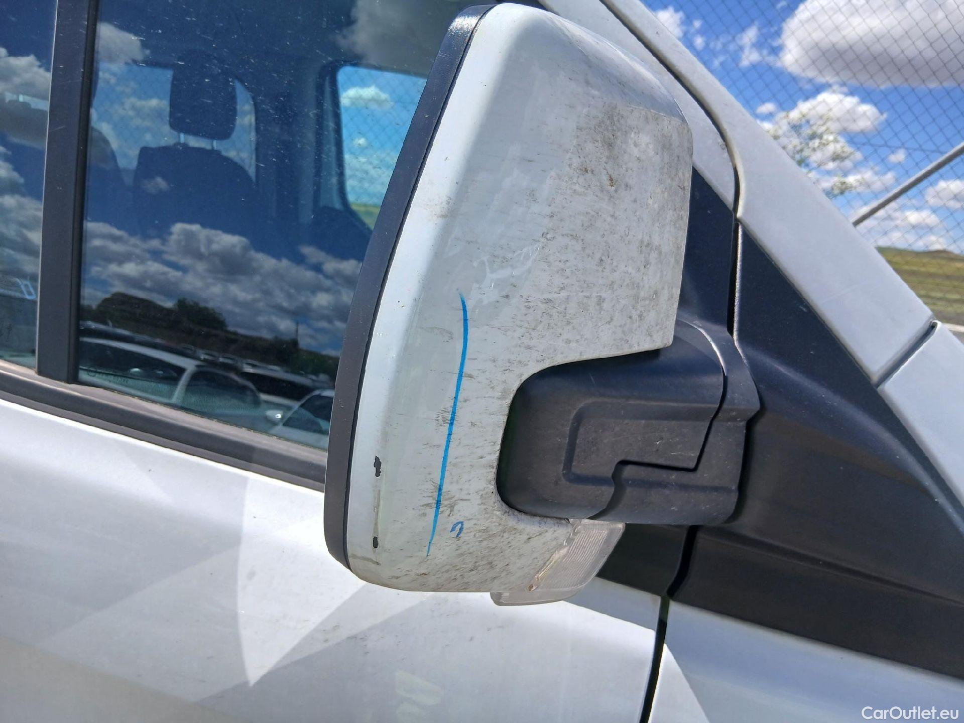  Ford  Transit  Custom Combi / Tourneo Custom 320 L1 Trend 2.0 Ecoblue 150CV MT6 E6d #29