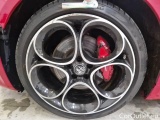  Alfa Romeo  Giulietta ALFA ROMEO GIULIA / 2016 / 4P / BERLINA 2.2 TD 210 CV VELOCE AT8 Q4 #91