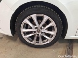  Renault  Megane RENAULT MÉGANE SPORTER / 2015 / 5P / STATION WAGON 1.5 DCI 85KW BLUE DUEL2 EDC #160