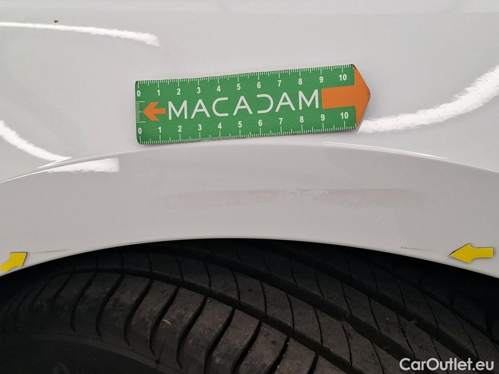 Renault  Megane  IV Berline 5 ptes. Société Air 1.3 TCe 115CV BVM6 E6dT #23
