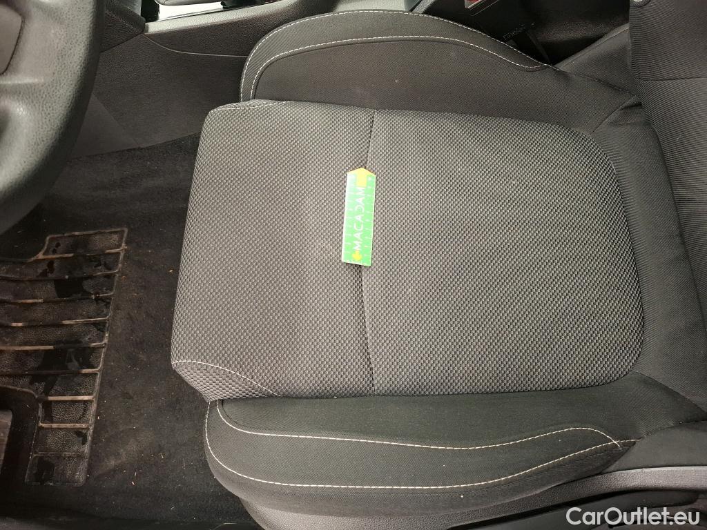  Renault  Megane  IV Berline 5 ptes. Société Air 1.3 TCe 115CV BVM6 E6dT #38