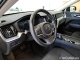  Volvo  XC60 VOLVO  / 2017 / 5P / SUV B4 AWD GEARTR. BUSINESS #96